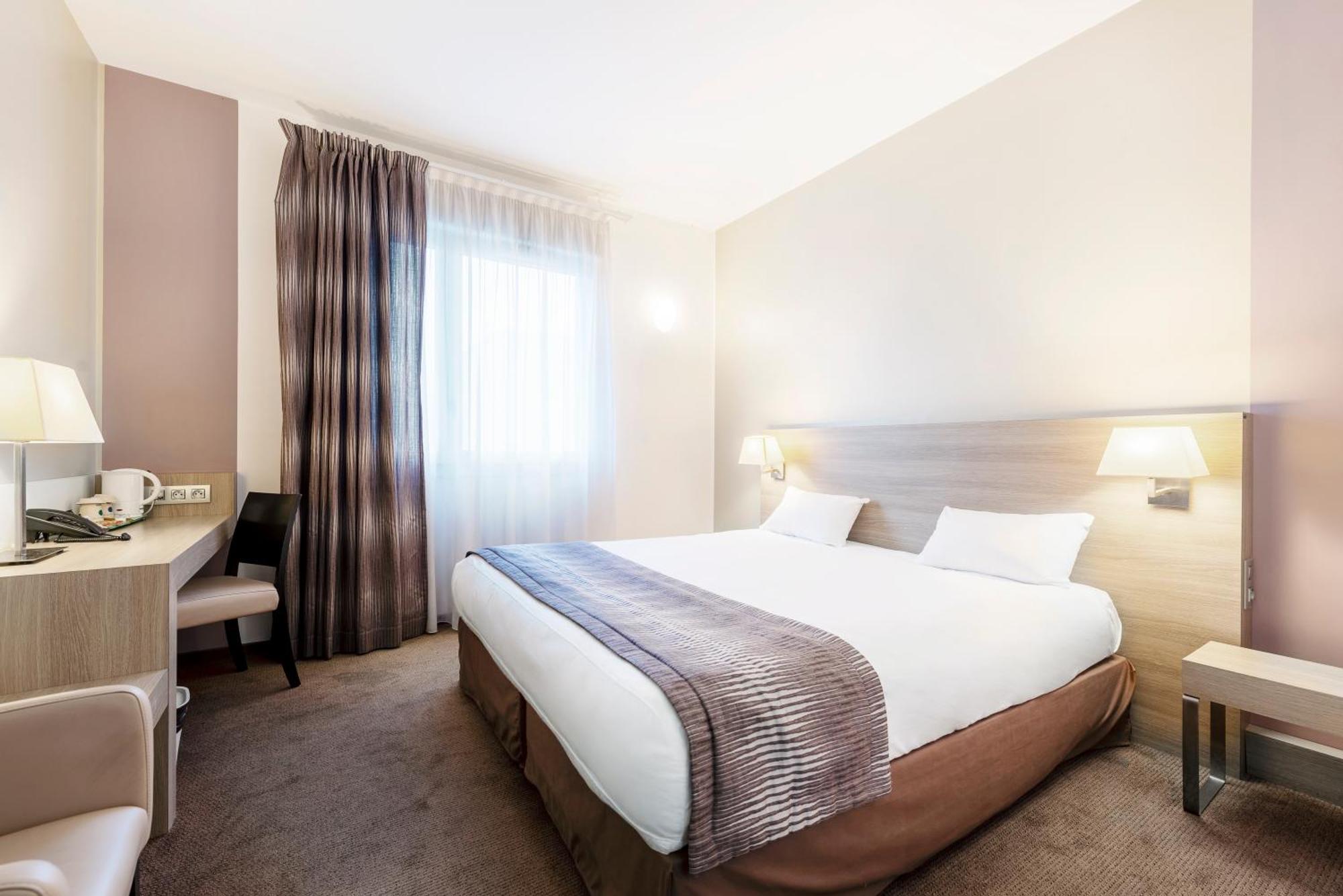 Campanile Metz Nord - Talange Hotel Екстериор снимка